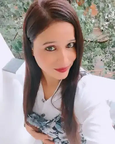 Call Girls in Kapur Bawdi